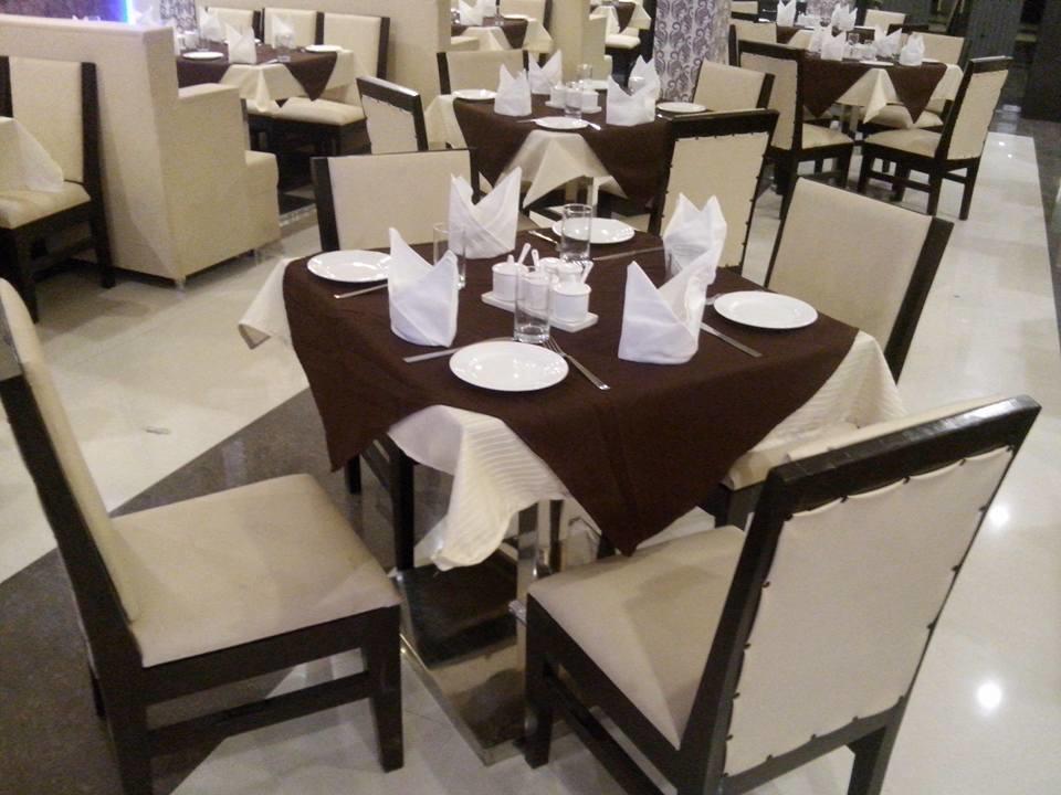 Rishab Hotel Jhansi Restaurant